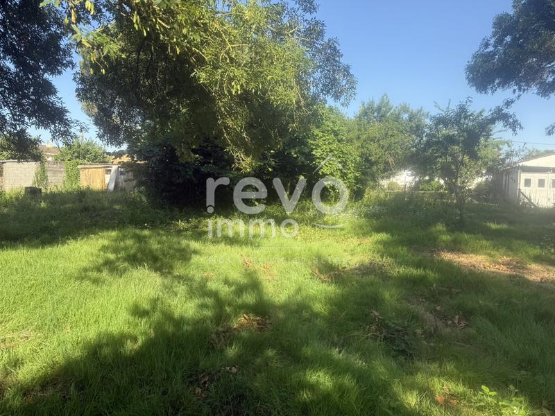 Terrain constructible - 1 134 m²