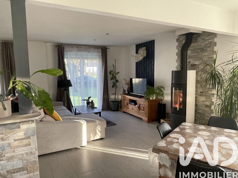 Maison - 98 m² - 5 pièces