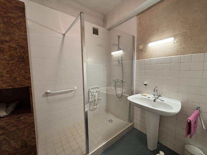 Maison - 180 m² - 9 pièces