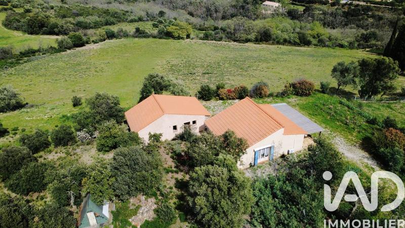 Maison - 275 m² - 10 pièces