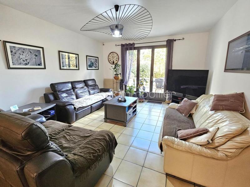 Pavillon - 150 m² - 6 pièces