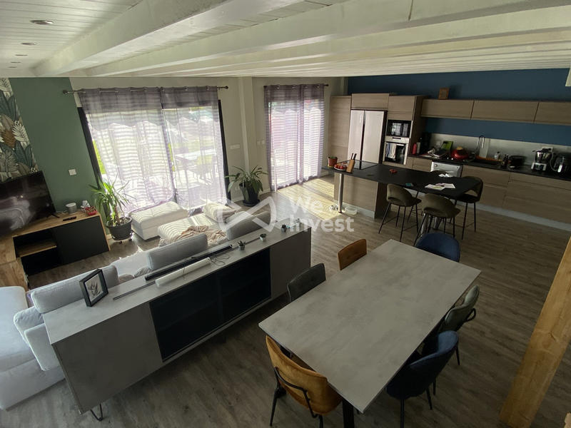 Maison - 169 m² - 6 pièces