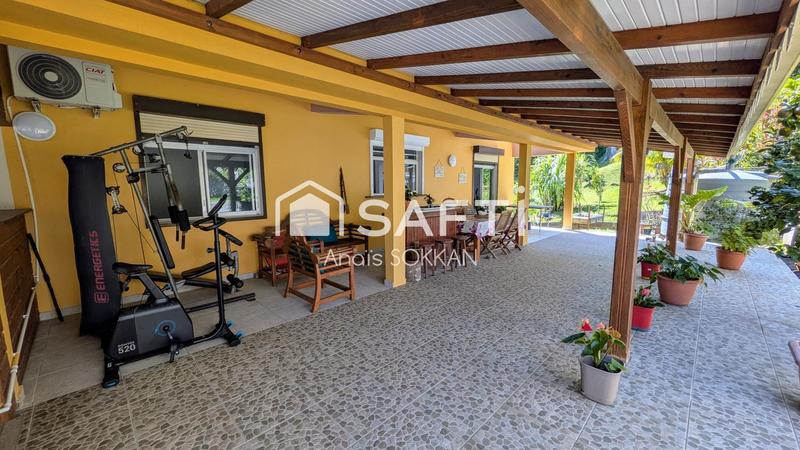 Maison - 224 m² - 7 pièces