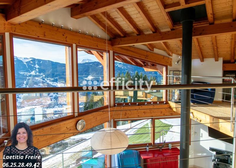 Maison - 260 m² - 10 pièces