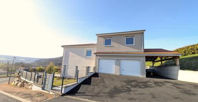 Villa - 146 m² - 8 pièces