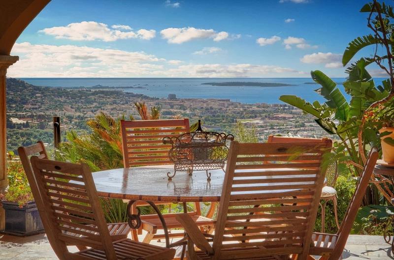 Villa - 210 m² - 5 pièces