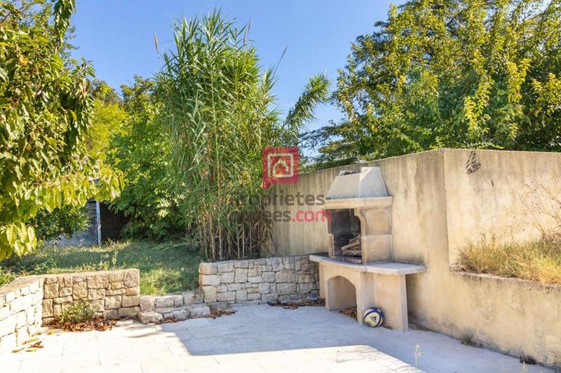 Maison - 240 m² - 9 pièces