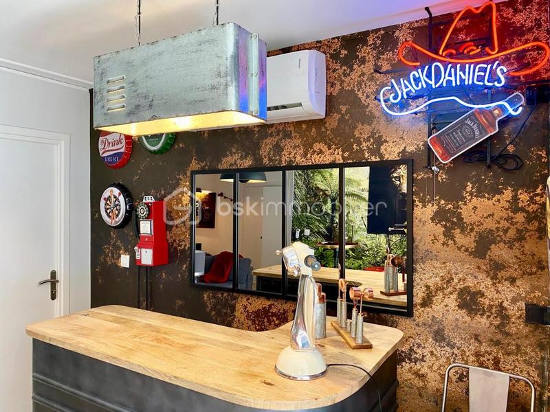 Appartement - 81 m² - 3 pièces