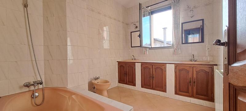 Maison - 184 m² - 6 pièces