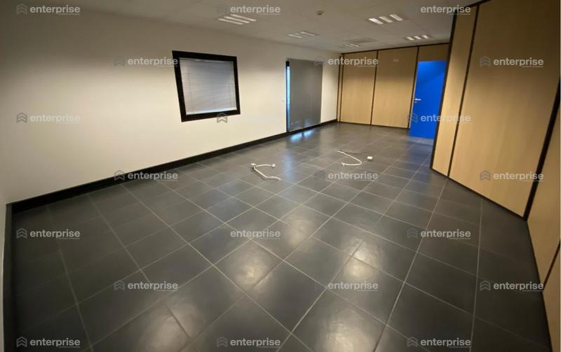 Local d'activité / Entrepôt - 563 m²