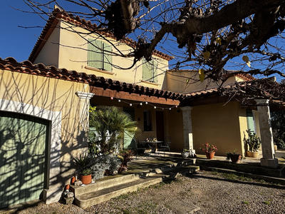 Villa - 151 m² - 6 pièces