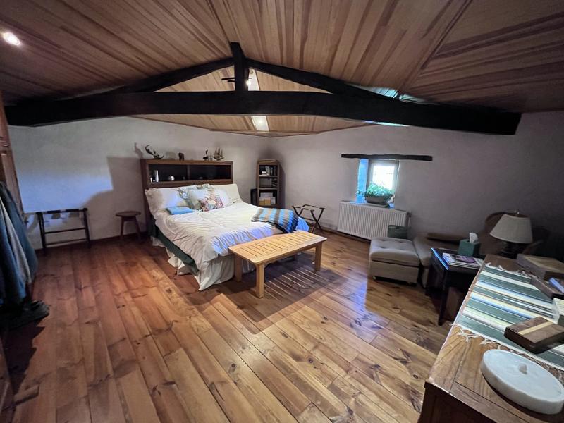 Maison traditionnelle - 290 m² - 7 pièces