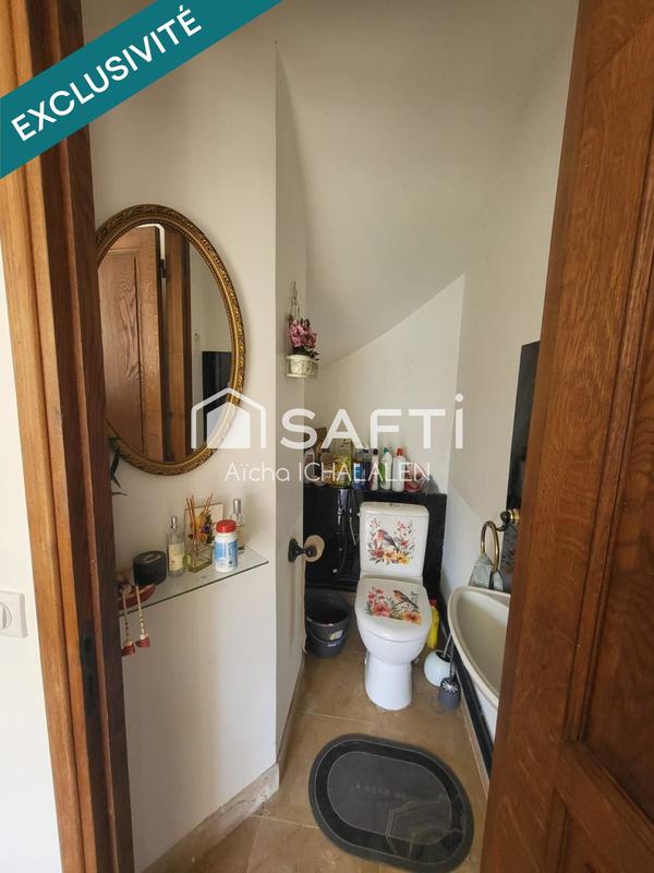 Maison - 220 m² - 7 pièces