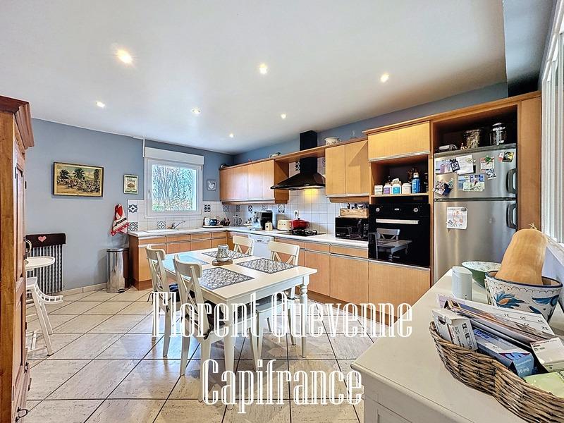 Maison - 298 m² - 7 pièces