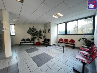 Local d'activités - 49 m²