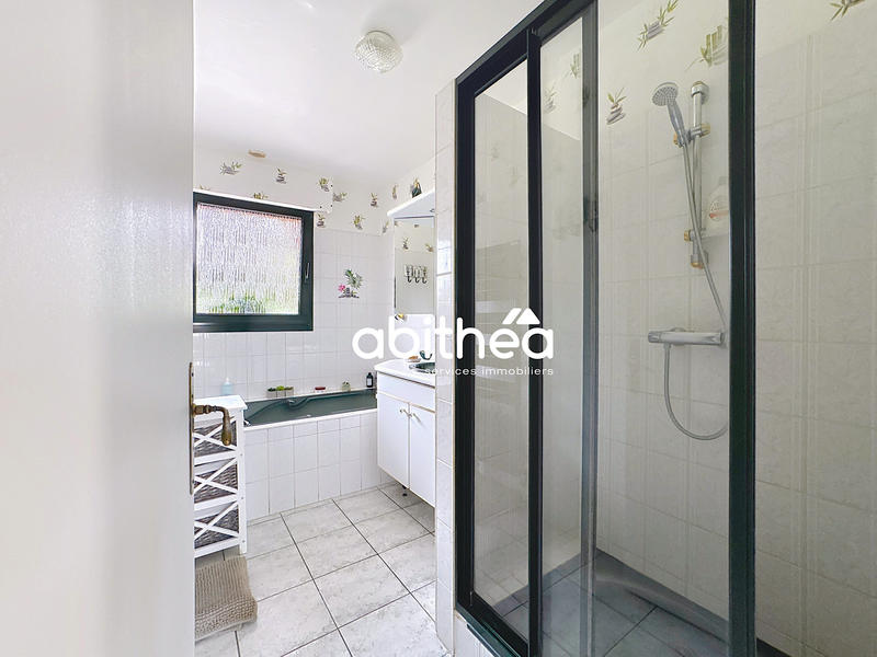 Maison - 142 m² - 7 pièces