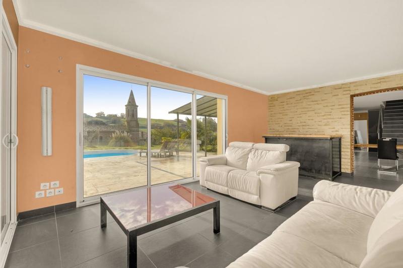 Villa - 160 m² - 7 pièces