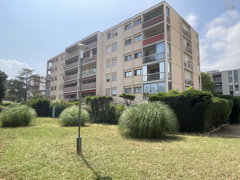 Appartement - 87 m² - 4 pièces