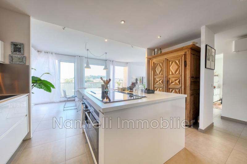 Appartement - 93 m² - 3 pièces