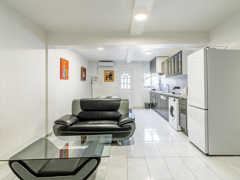 Maison - 232 m² - 12 pièces