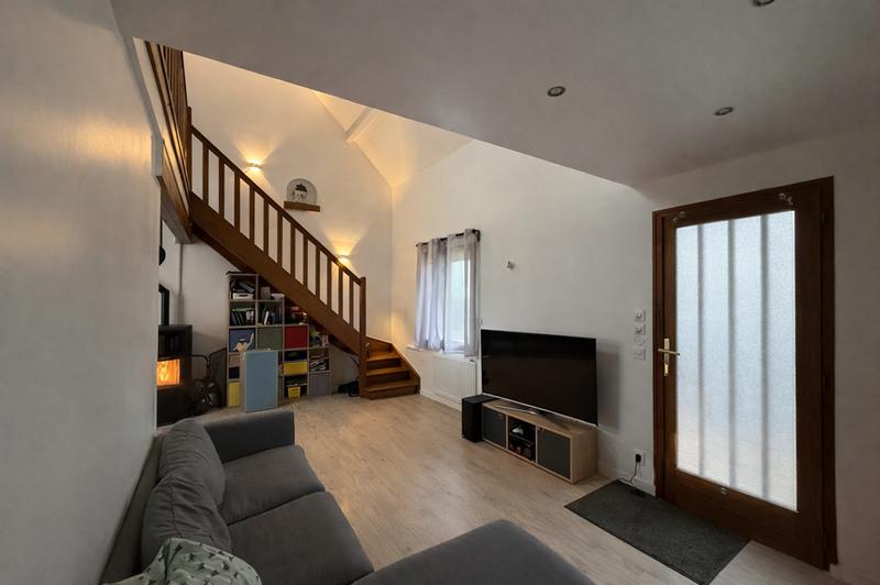Maison - 104 m² - 5 pièces