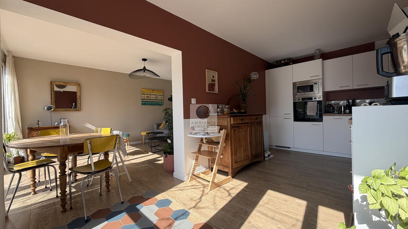 Maison - 111 m² - 6 pièces