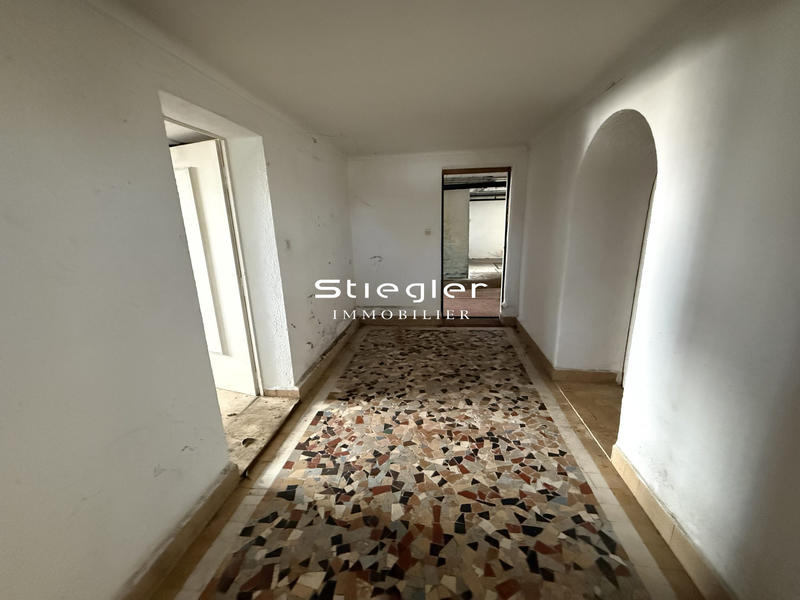 Maison - 204 m² - 6 pièces