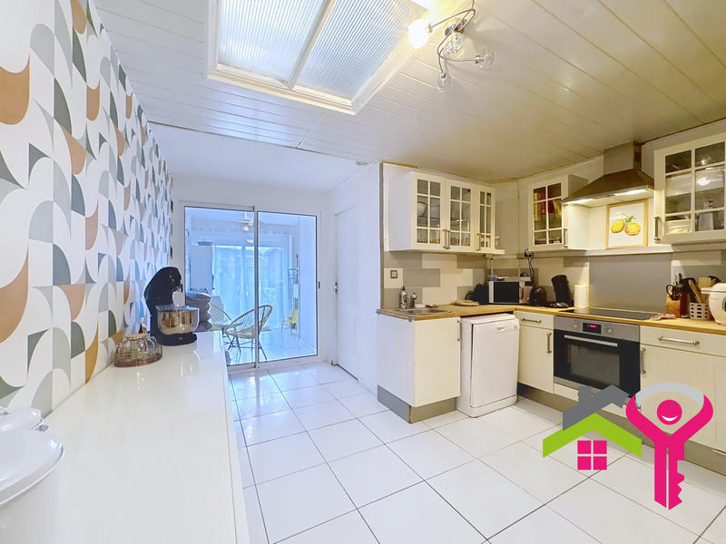 Maison - 110 m² - 4 pièces