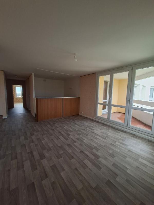 Appartement - 97 m² - 5 pièces
