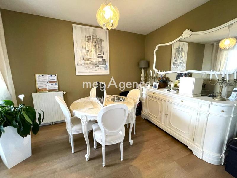 Appartement - 80 m² - 4 pièces