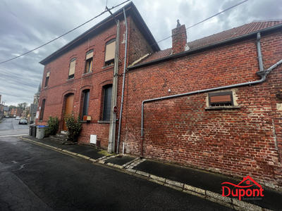 Maison - 234 m² - 8 pièces