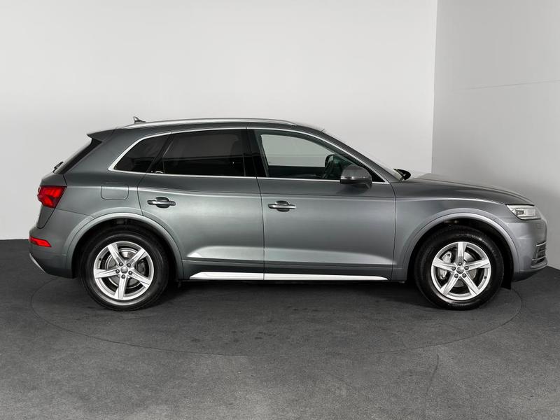 Audi Q5 Sport 2.0 Tdi 150ch Cuir Chauff Camera Regul Full Led Gps Attelage 1°Main 2.0l 150 Ch