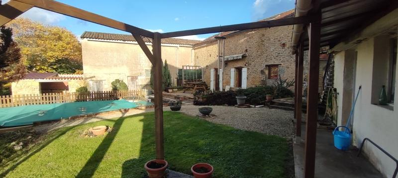 Maison - 218 m² - 11 pièces