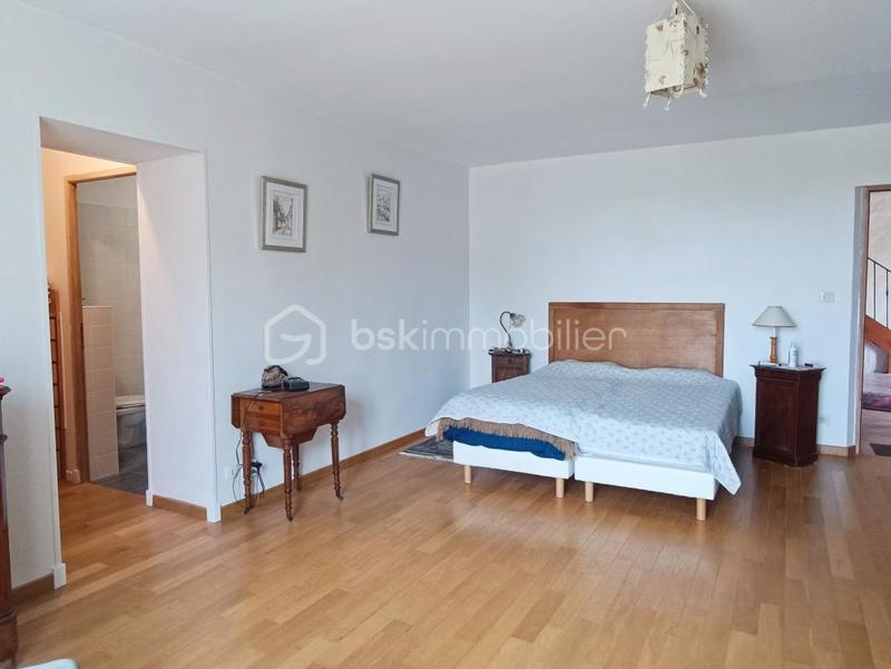 Demeure - 554 m² - 14 pièces