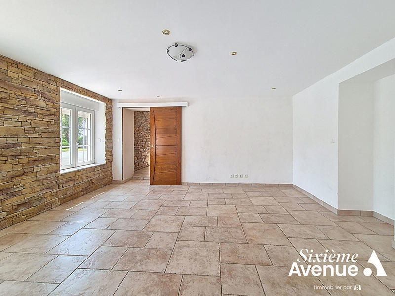 Maison - 265 m² - 6 pièces