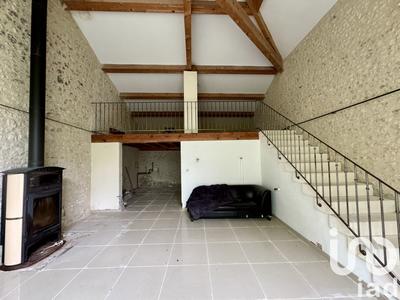 Maison - 360 m² - 10 pièces