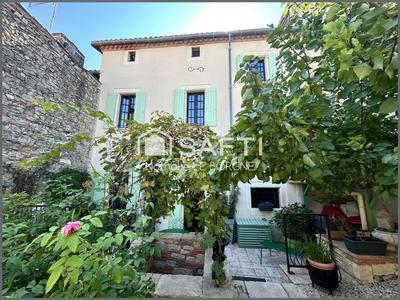 Maison - 247 m² - 7 pièces