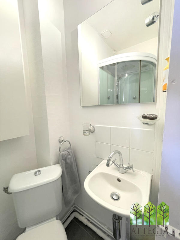 Maison - 165 m² - 8 pièces