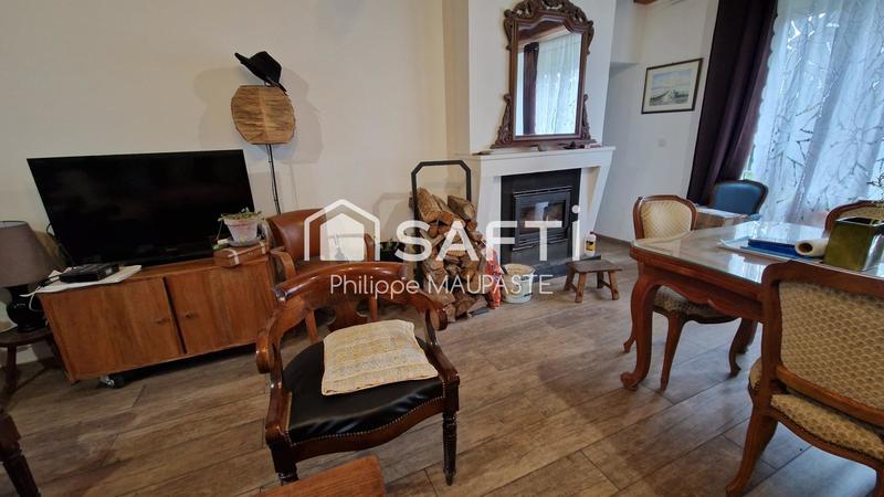 Maison - 215 m² - 10 pièces