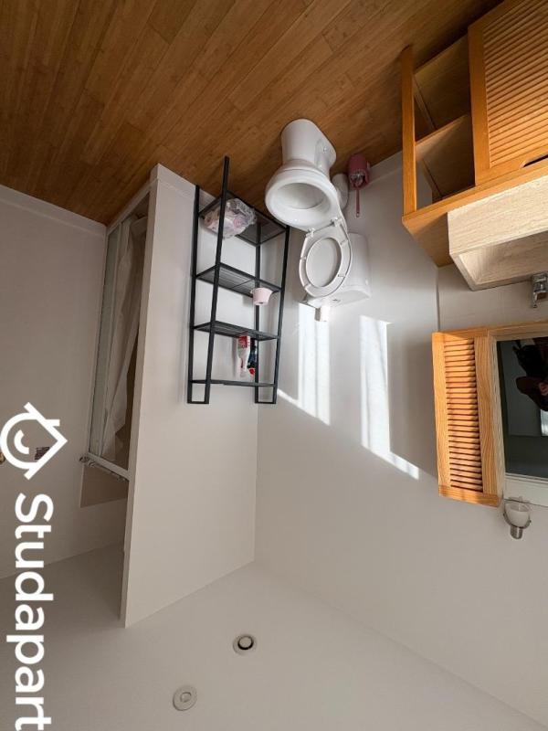 Chambre - 13 m² - 1 pièce