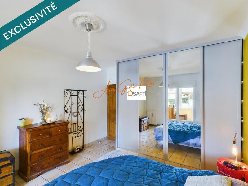 Maison - 202 m² - 7 pièces