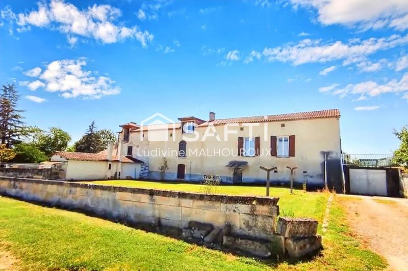 Maison - 384 m² - 16 pièces