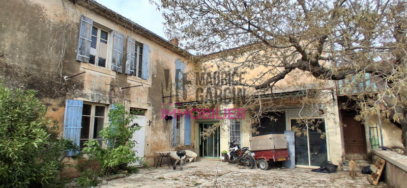 Maison - 320 m² - 9 pièces