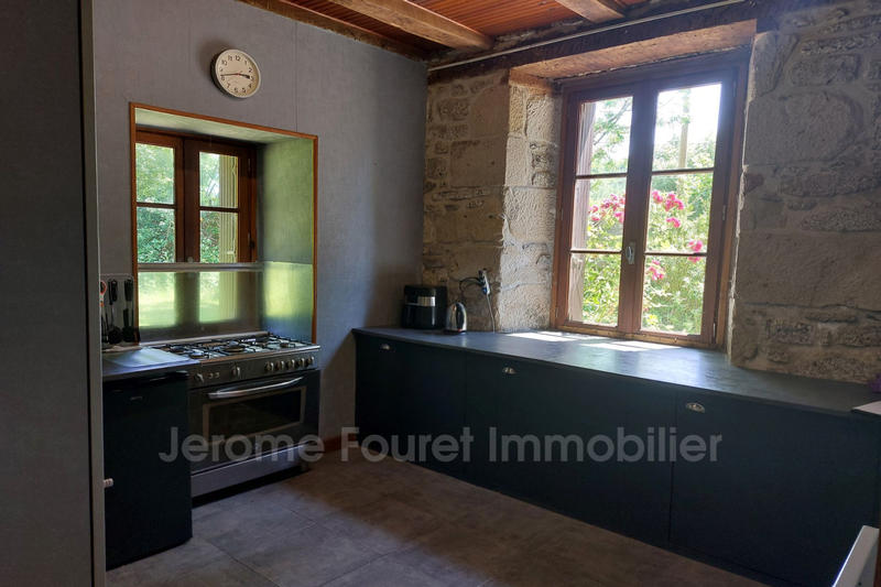 Maison - 298 m² - 12 pièces