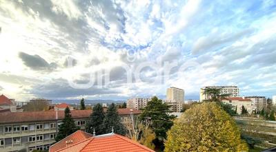 Appartement - 110 m² - 4 pièces