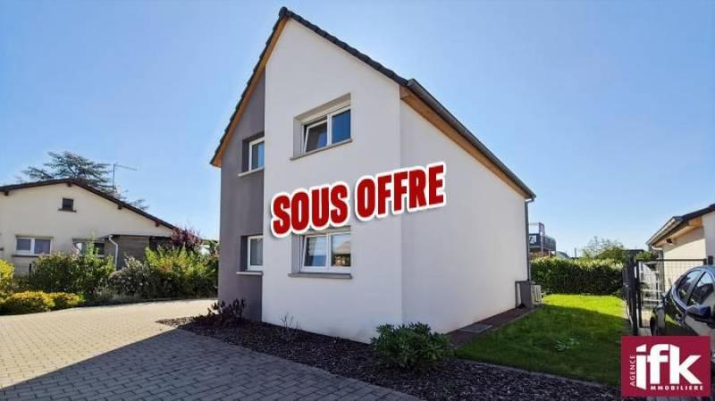 Maison - 90 m² - 4 pièces