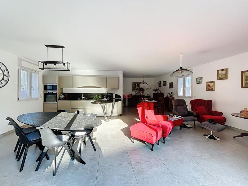 Maison - 155 m² - 4 pièces