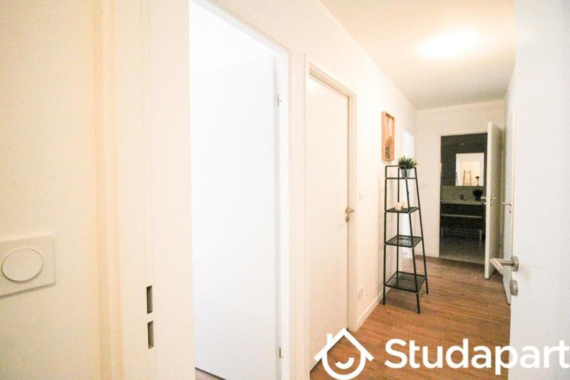 Chambre - 11 m² - 1 pièce