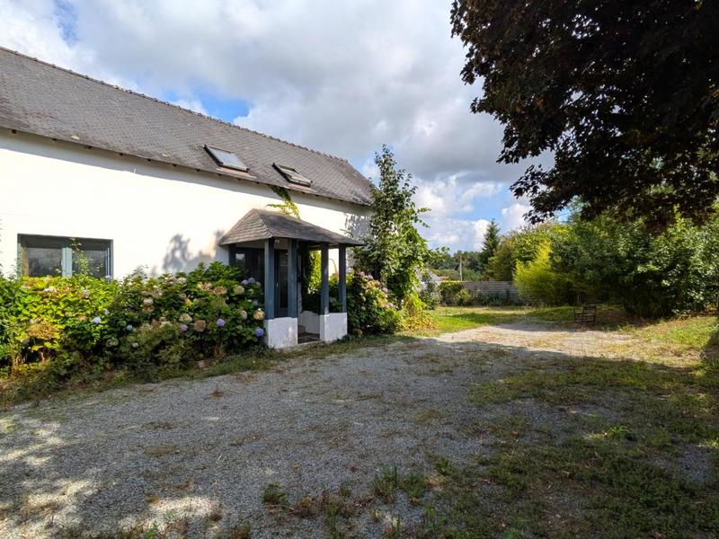 Maison - 206 m² - 8 pièces