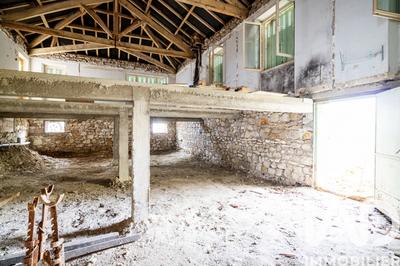 Maison de ville - 83 m² - 1 pièce